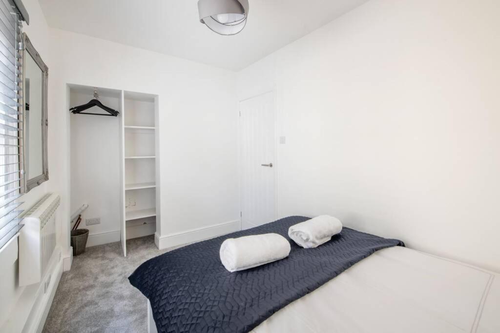 2 Bed City Centre Apartment 1 Min From Bath Abbey Luaran gambar
